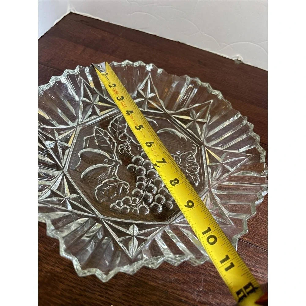 Vintage Federal Glass Pioneer Fruit Pattern Ruffled Clear Serving Bowl EAPG  11